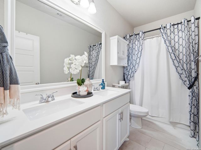 2202 Elysian Trail, San Antonio, TX 78253