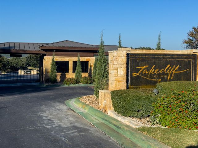 25700 Cliff Circle, Spicewood, TX 78657