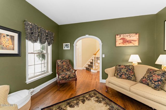 2 Goldfield Lane, Clifton Park, NY 12148