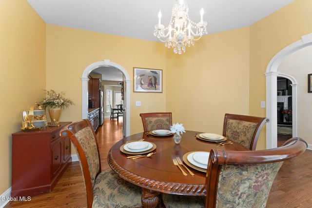 2 Goldfield Lane, Clifton Park, NY 12148