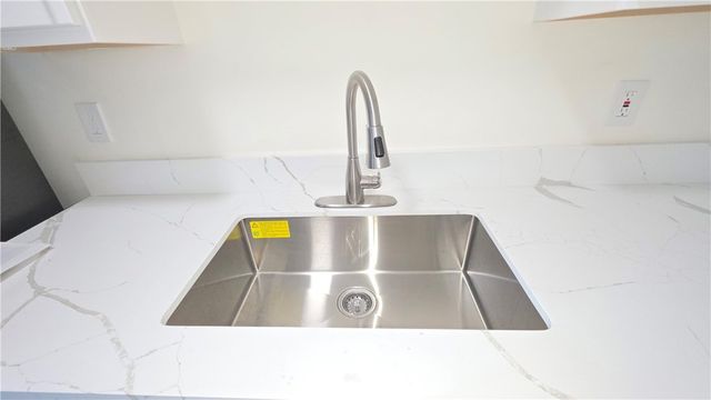 3804 W Sunset Blvd. 201, Silver Lake, CA 90026