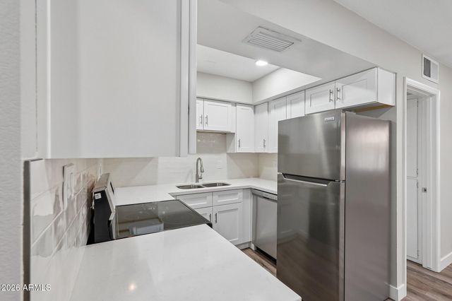 6721 E MCDOWELL Road D302, Scottsdale, AZ 85257