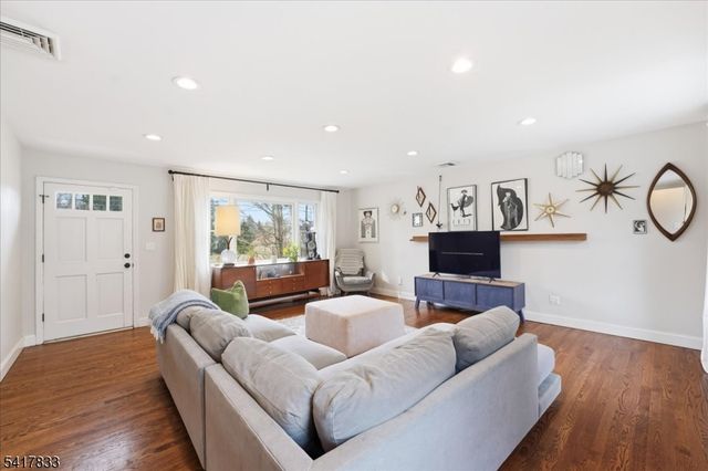 666 Park Rd, Parsippany-troy Hills Twp., NJ 07950