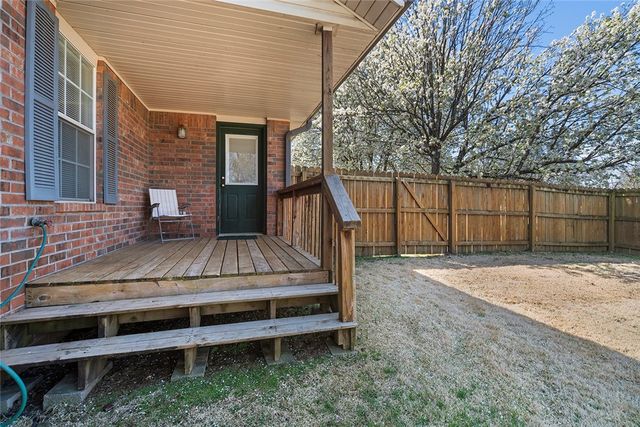1706 Lawrence Avenue, Springdale, AR 72762