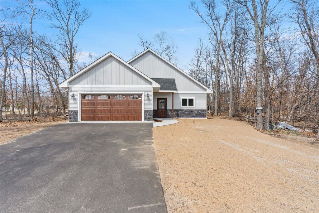 8826 Breezy Point Boulevard, Breezy Point, MN 56472