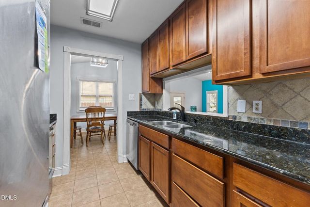 6487 People Street, Fayetteville, NC 28304