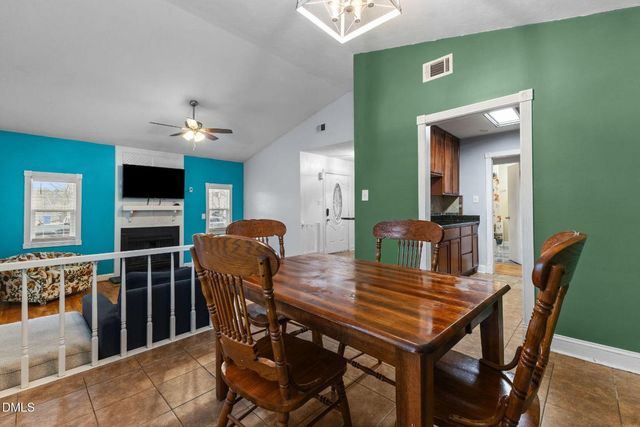 6487 People Street, Fayetteville, NC 28304