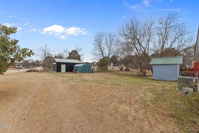 6487 People Street, Fayetteville, NC 28304