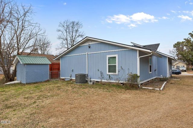 6487 People Street, Fayetteville, NC 28304