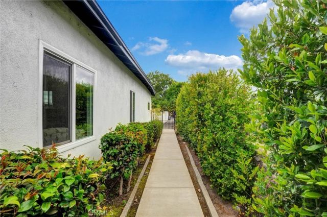 929 N Sunset, Azusa, CA 91702