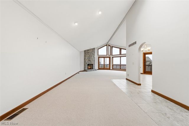 421 Darbys Run, Bay Village, OH 44140