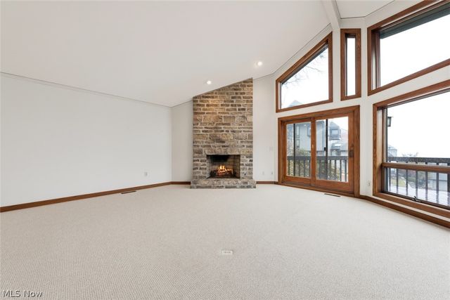 421 Darbys Run, Bay Village, OH 44140