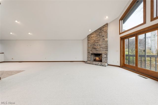 421 Darbys Run, Bay Village, OH 44140