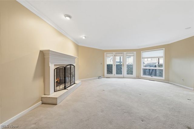 421 Darbys Run, Bay Village, OH 44140