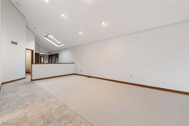 421 Darbys Run, Bay Village, OH 44140