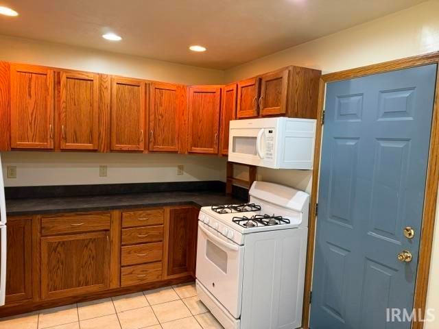 1952 Renfrew Drive, South Bend, IN 46614