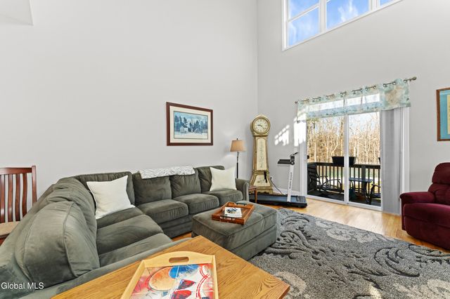 151 Fieldstone Drive, Niskayuna, NY 12304