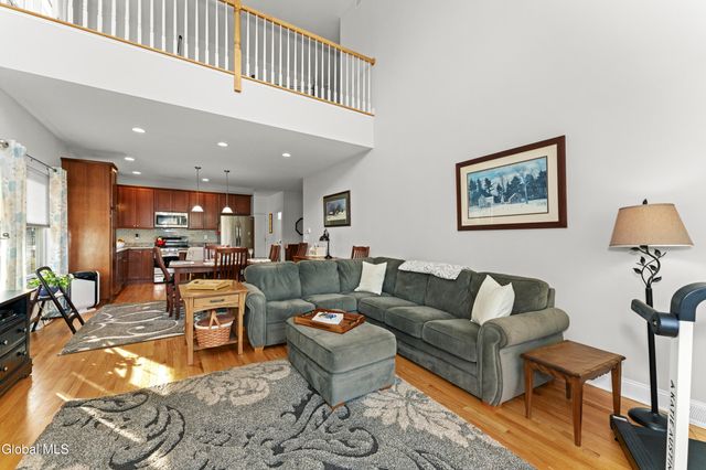 151 Fieldstone Drive, Niskayuna, NY 12304