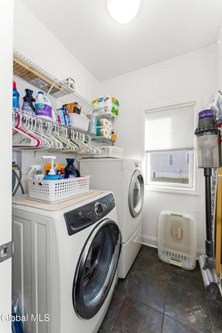 151 Fieldstone Drive, Niskayuna, NY 12304