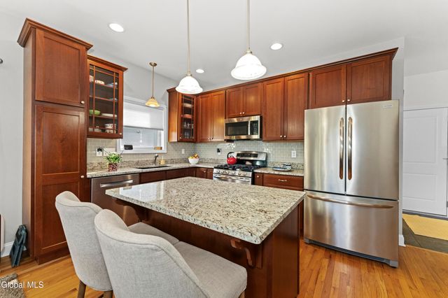 151 Fieldstone Drive, Niskayuna, NY 12304