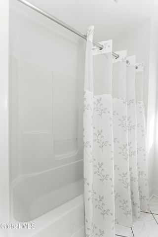 151 Fieldstone Drive, Niskayuna, NY 12304