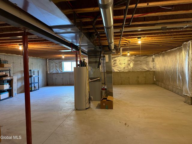 151 Fieldstone Drive, Niskayuna, NY 12304