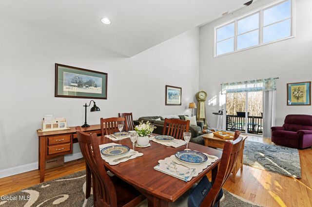 151 Fieldstone Drive, Niskayuna, NY 12304