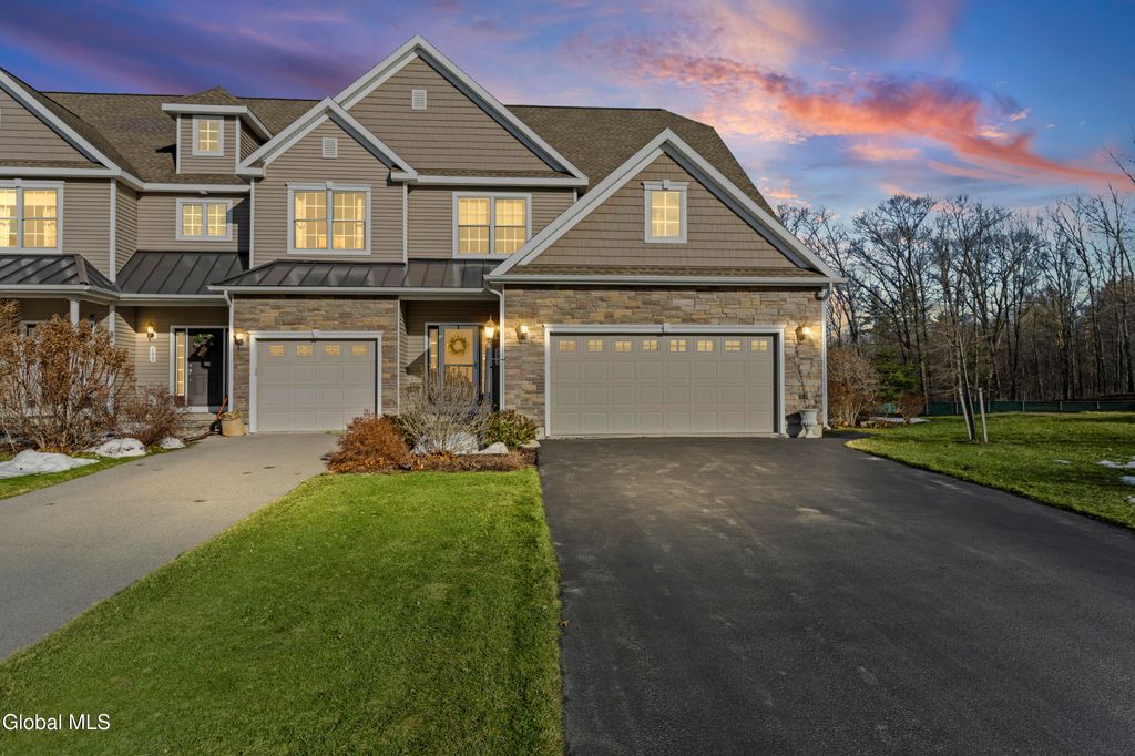 151 Fieldstone Drive, Niskayuna, NY 12304