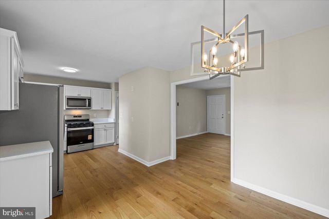 809 SHERWOOD LN, Fredericksburg, VA 22407