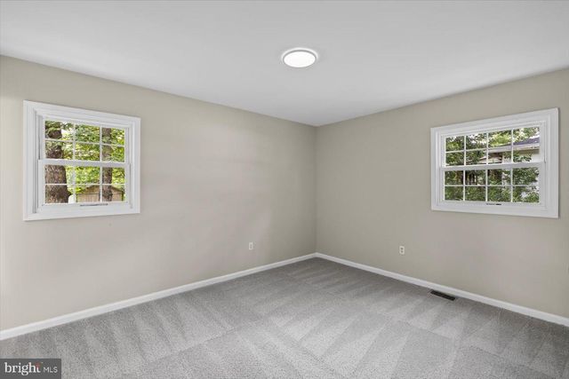 809 SHERWOOD LN, Fredericksburg, VA 22407