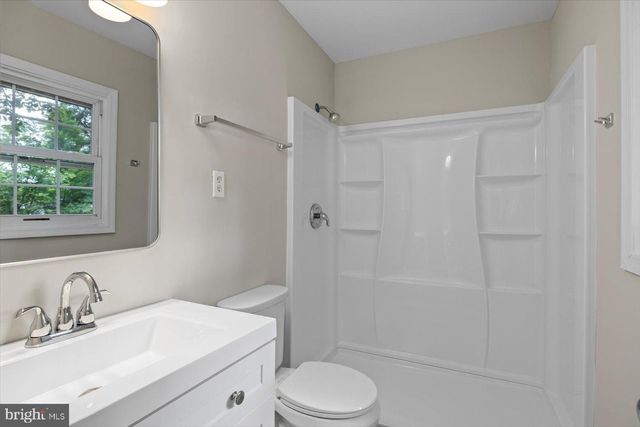 809 SHERWOOD LN, Fredericksburg, VA 22407