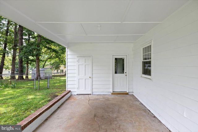 809 SHERWOOD LN, Fredericksburg, VA 22407