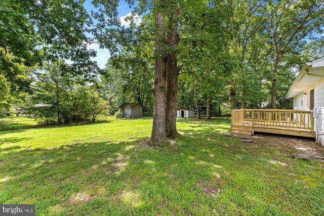 809 SHERWOOD LN, Fredericksburg, VA 22407