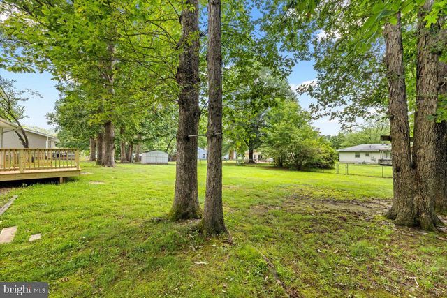 809 SHERWOOD LN, Fredericksburg, VA 22407