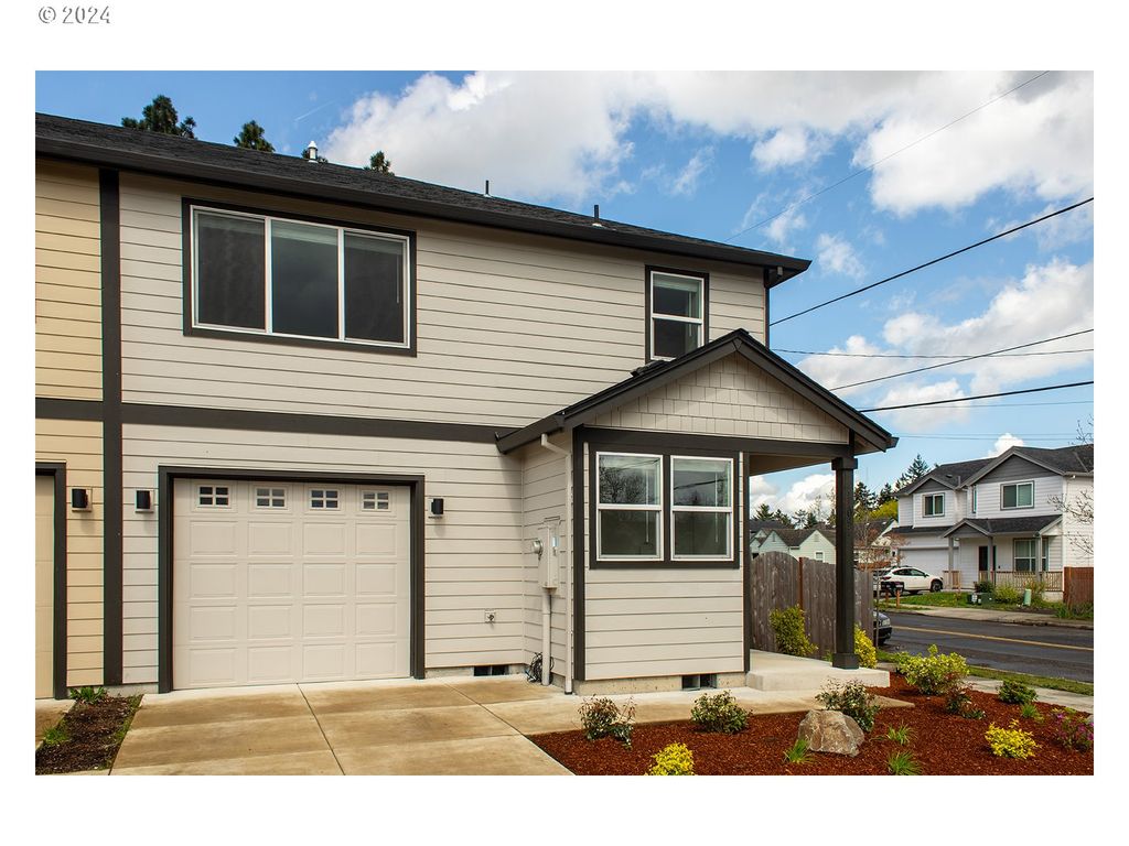 11091 Se MITCHELL St, Portland, OR 97266