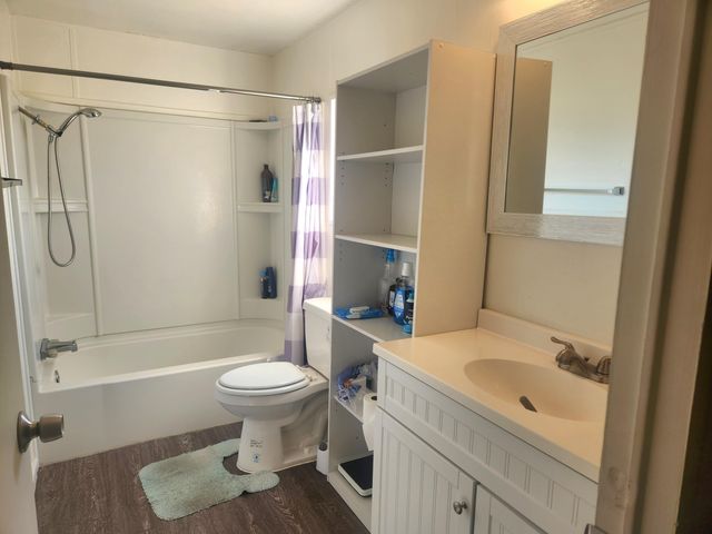 900 E Rankin Road 18, Tulare, CA 93274