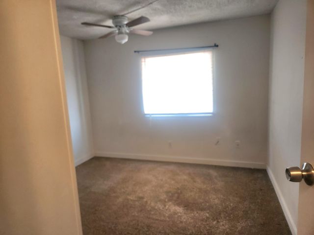 900 E Rankin Road 18, Tulare, CA 93274