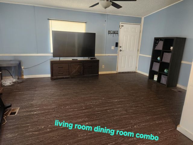 900 E Rankin Road 18, Tulare, CA 93274