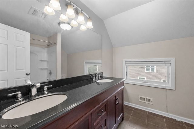 1916 W 44th St, Cleveland, OH 44113