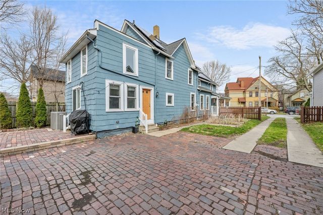 1916 W 44th St, Cleveland, OH 44113