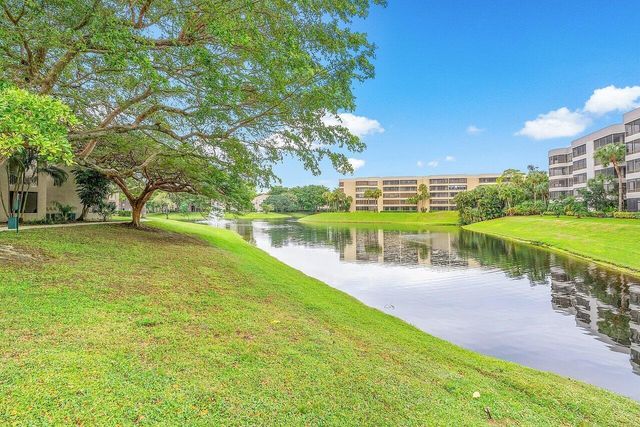 1885 Palm Cove Boulevard 10-103, Delray Beach, FL 33445