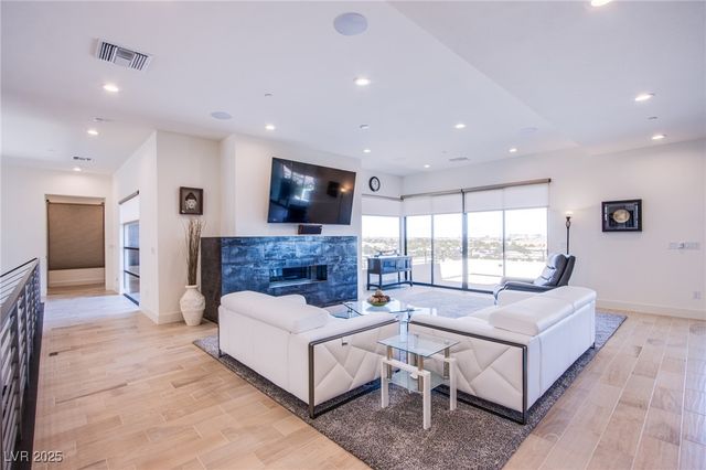 11186 Villa Bellagio Drive, Las Vegas, NV 89141