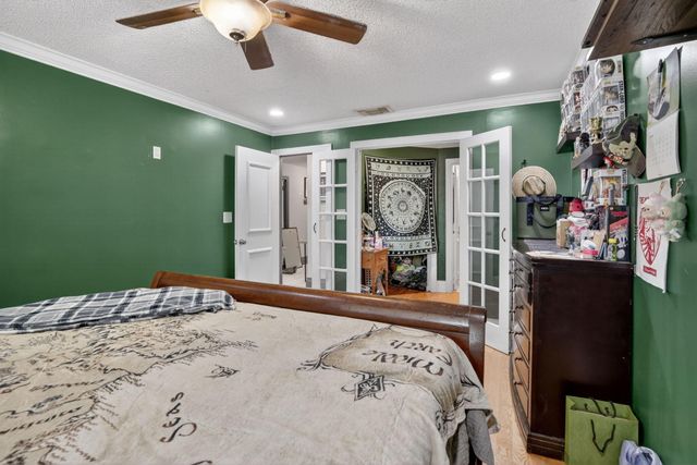 13970 Oaklawn Place, Davie, FL 33325
