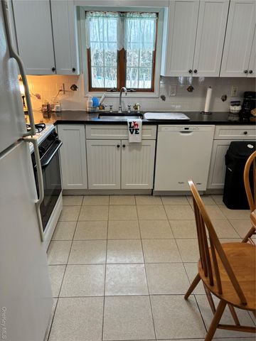 126 Michael Road, Oakdale, NY 11769