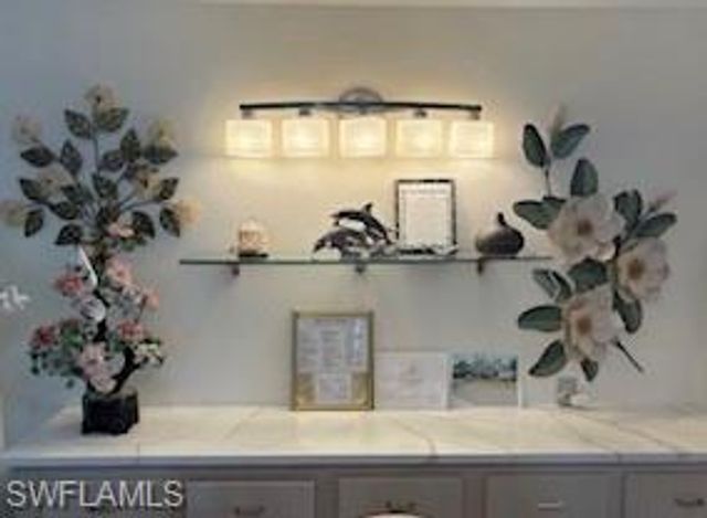 472 Sharks PT, North Port, FL 34287