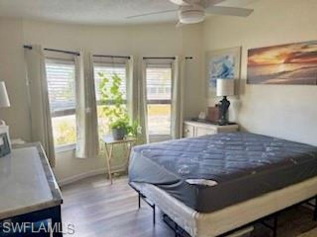 472 Sharks PT, North Port, FL 34287