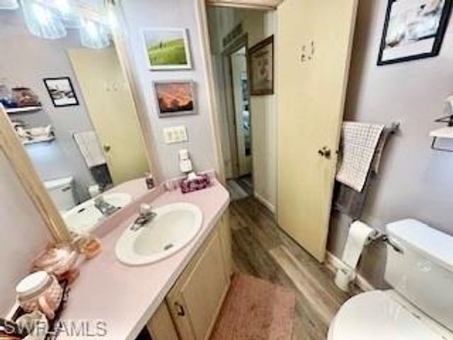 472 Sharks PT, North Port, FL 34287