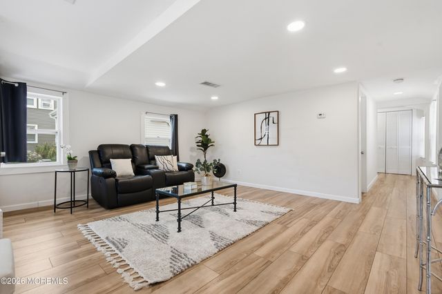 701 Beachview Avenue, Union Beach, NJ 07735