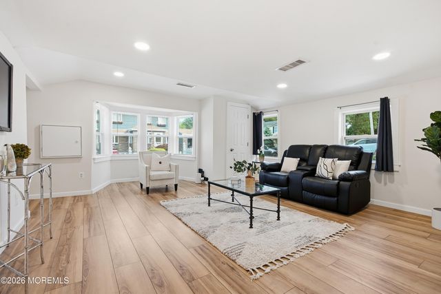 701 Beachview Avenue, Union Beach, NJ 07735
