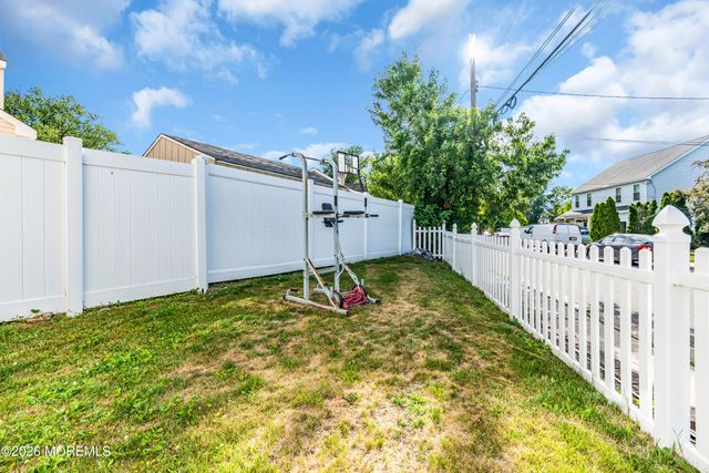 701 Beachview Avenue, Union Beach, NJ 07735